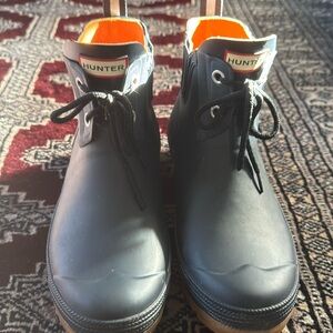 Hunter Chelsea rain boots size 7